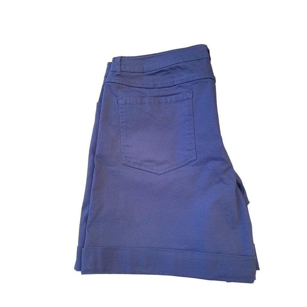 16 Isaac Mizrahi Live Women's Cuffed Purple Jean Shorts 6" Inseam